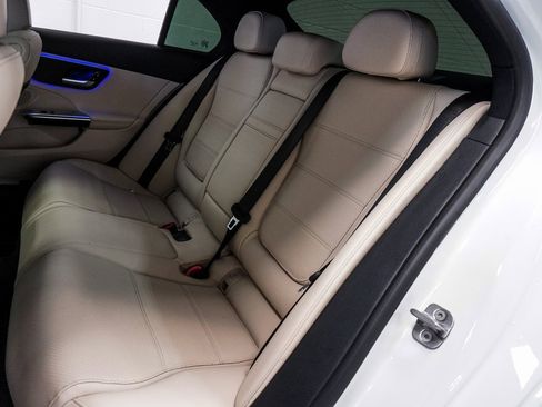 Used 2024 Mercedes-Benz C 300 4MATIC Sedan image 9