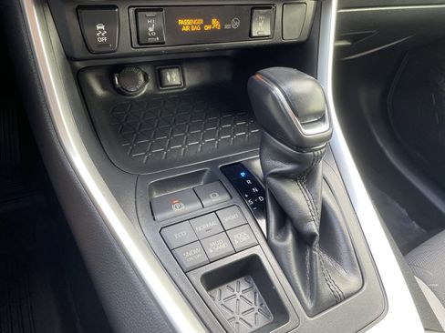 Used 2019 Toyota RAV4 XLE image 26