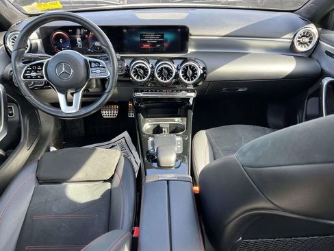 Used 2022 Mercedes-Benz A 220 4MATIC image 14