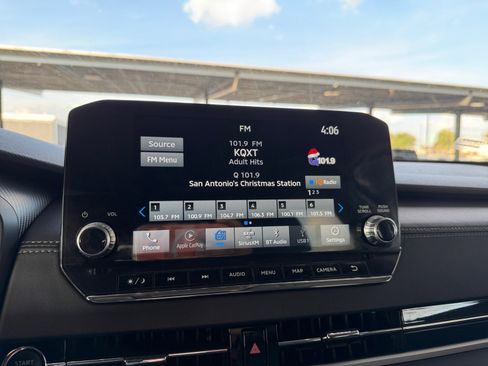 Used 2024 Mitsubishi Outlander SE image 18