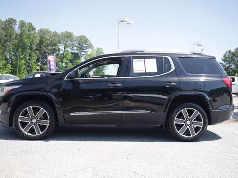 Used 2019 GMC Acadia Denali w/ Technology Package AWD/4WD image 4
