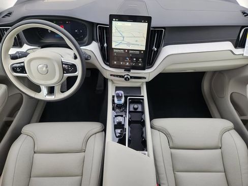 New 2026 Volvo XC60 B5 Ultra w/ Climate Package image 11