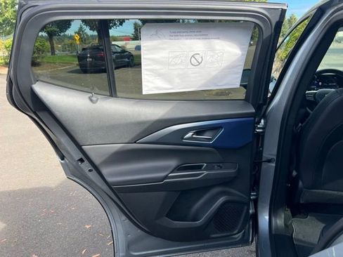 New 2026 Chevrolet Equinox EV LT image 10