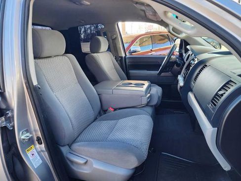 Used 2013 Toyota Tundra 4x4 Double Cab w/ Tow Pkg image 19