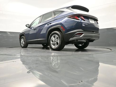 Certified 2025 Hyundai Tucson SE image 31