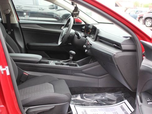 Used 2025 Kia K5 LXS FWD image 9