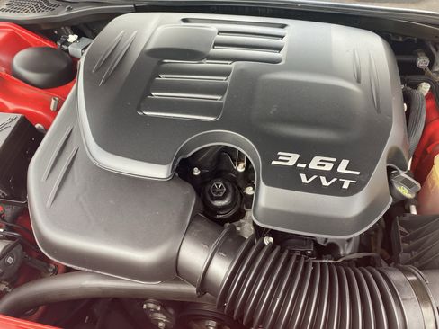 Used 2020 Dodge Challenger SXT w/ Blacktop Package image 23