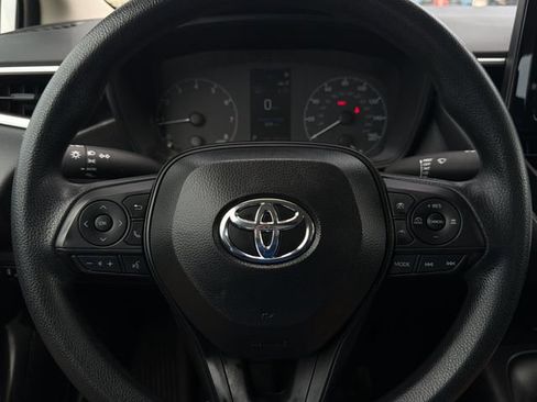 Used 2025 Toyota Corolla LE w/ LE Premium Package FWD image 23