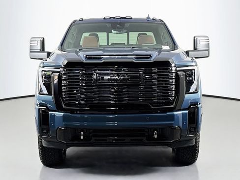 New 2026 GMC Sierra 3500 Denali Ultimate w/ LPO, Black Badging Package AWD/4WD image 2