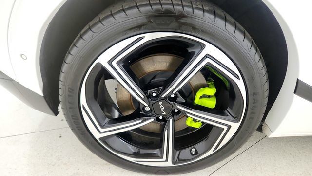 Used 2024 Kia EV6 GT AWD/4WD image 84