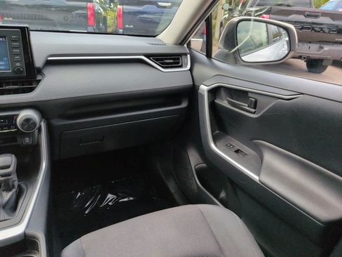 Used 2019 Toyota RAV4 LE w/ All Weather Liner Package AWD/4WD image 16