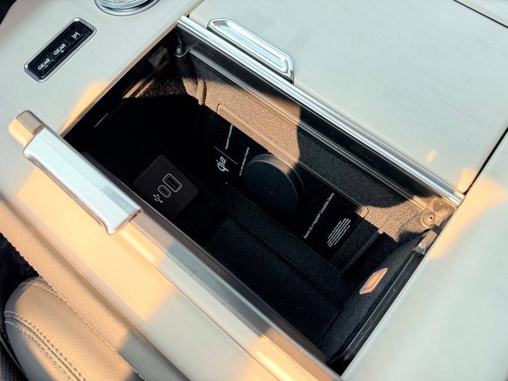 New 2027 Lincoln Navigator Premiere AWD/4WD image 16