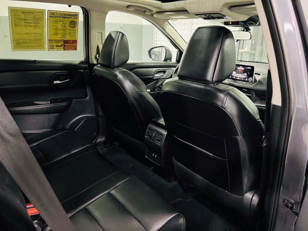 Used 2026 Nissan Rogue SV w/ SV Premium Package FWD image 30