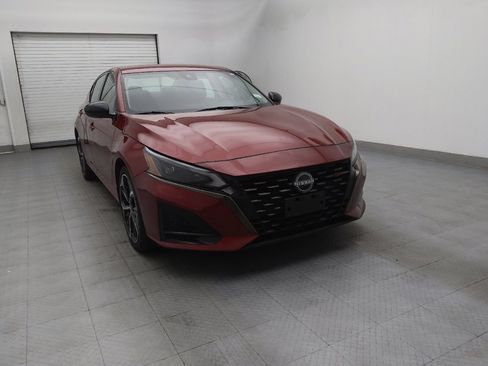Used 2023 Nissan Altima 2.5 SR image 14