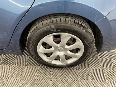 Used 2017 MAZDA MAZDA3 Sport image 23