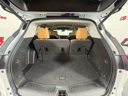 Used 2018 Buick Enclave Essence image 51