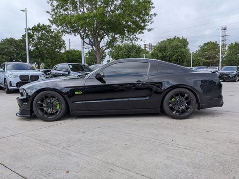 Used 2014 Ford Mustang GT Premium image 5