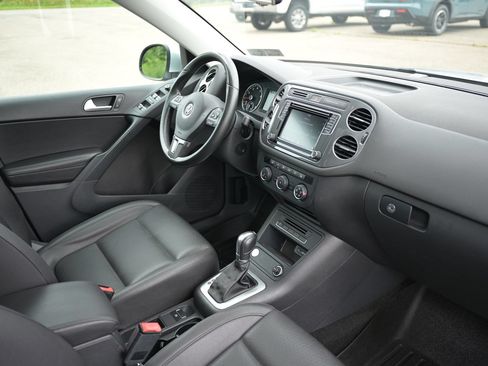 Used 2017 Volkswagen Tiguan Wolfsburg Edition AWD/4WD image 49