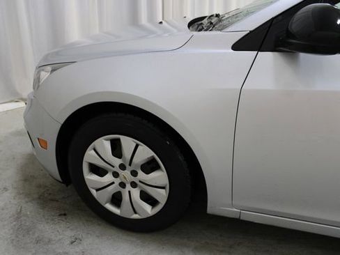 Used 2016 Chevrolet Cruze LS FWD image 28