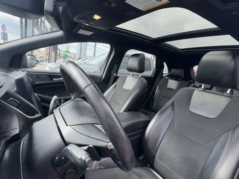 Certified 2024 Ford Edge ST w/ Equipment Group 401A image 16