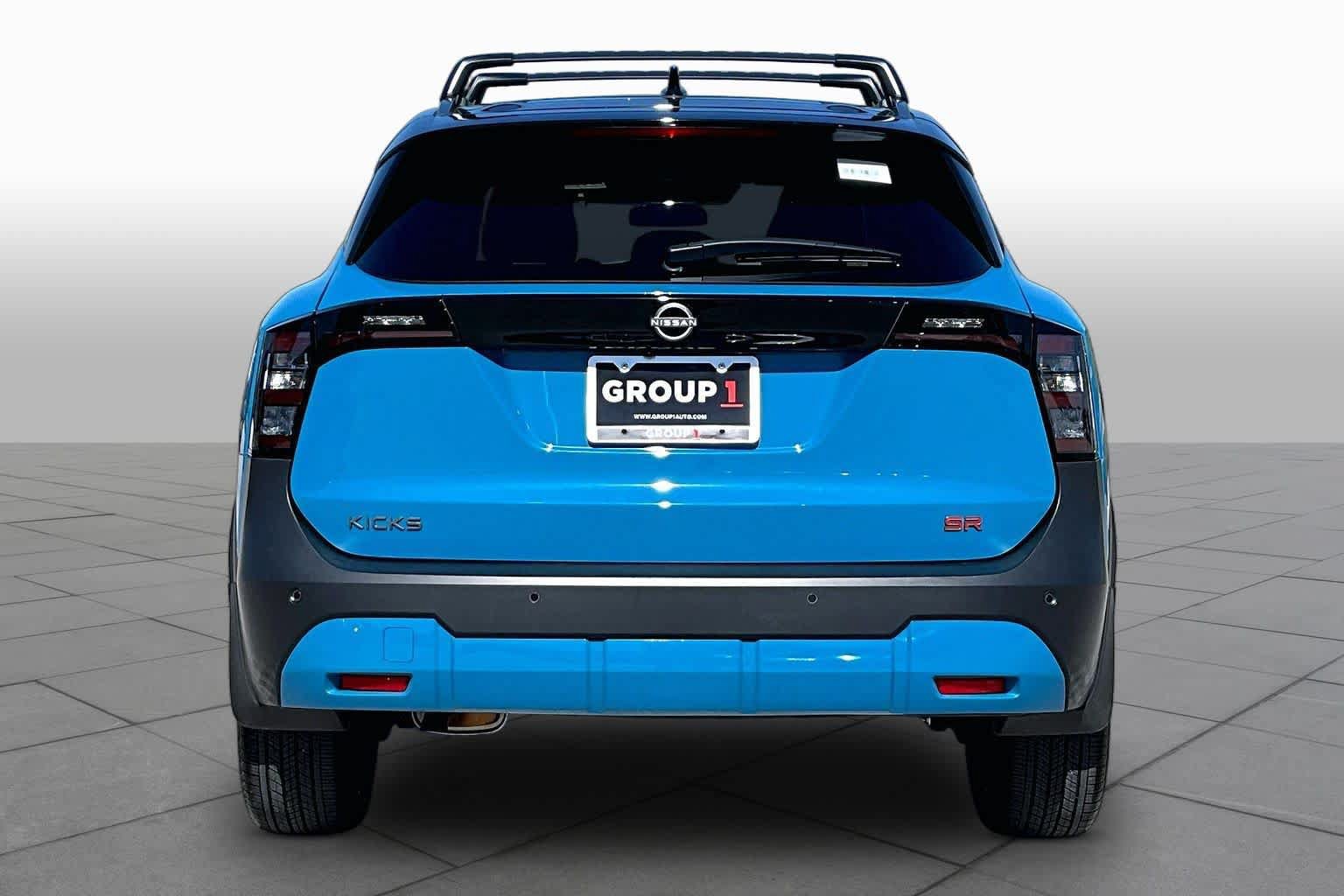 Used 2026 Nissan Kicks SR FWD image 5