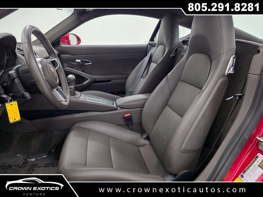 Used 2024 Porsche 718 Cayman RWD image 20