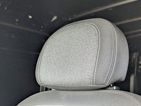 Used 2025 RAM ProMaster 2500 FWD image 12
