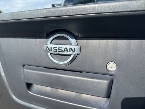 Used 2016 Nissan Frontier SV image 41