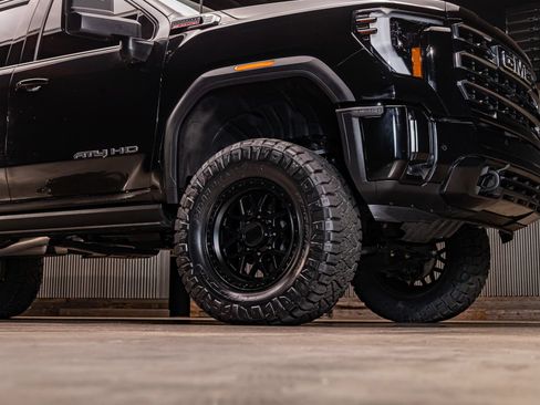Used 2026 GMC Sierra 2500 AT4 w/ AT4 Premium Plus Package AWD/4WD image 11