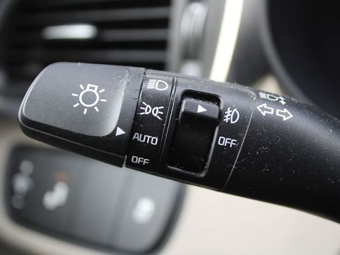 Used 2017 Kia Sorento EX image 28