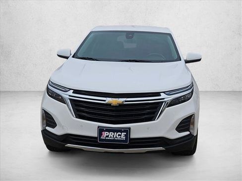 Used 2022 Chevrolet Equinox LT image 2