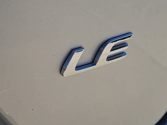 Used 2026 Toyota Corolla LE FWD image 11