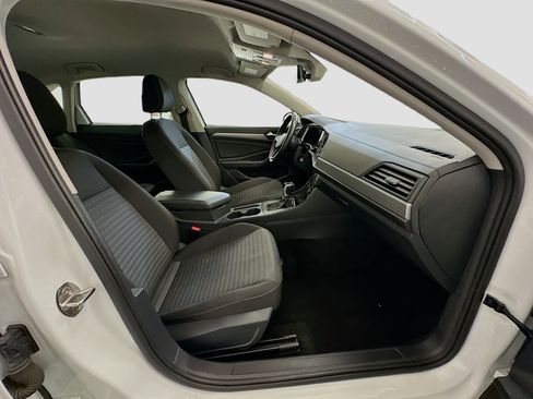 Used 2024 Volkswagen Jetta S image 31