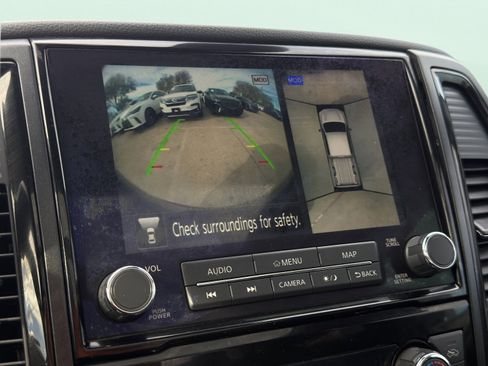 Used 2021 Nissan Titan PRO-4X w/ Pro-4x Convenience Package image 50