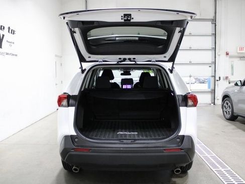 Used 2024 Toyota RAV4 LE image 19