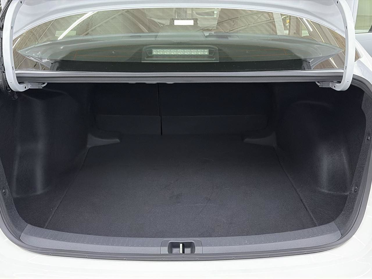 Used 2026 Toyota Corolla SE FWD image 23