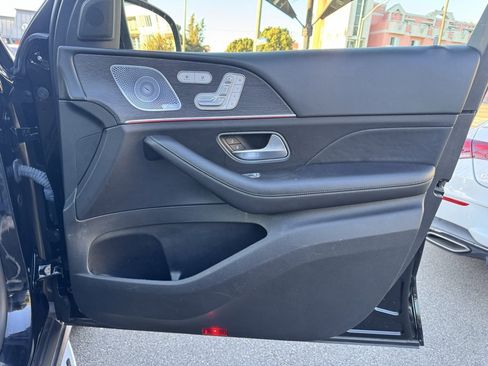 Used 2021 Mercedes-Benz GLS 450 4MATIC image 26