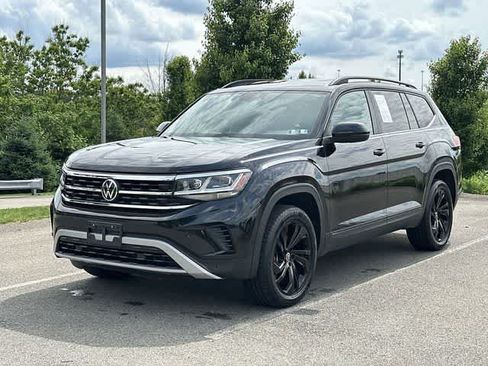 Used 2023 Volkswagen Atlas SE w/ Black Wheel Package AWD/4WD image 1