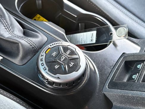 Used 2023 Ford Bronco Black Diamond w/ Sasquatch Package image 25