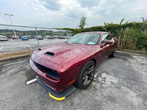Used 2023 Dodge Challenger SRT Hellcat RWD image 16