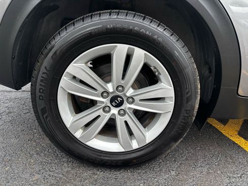 Used 2017 Kia Sportage LX AWD/4WD image 9