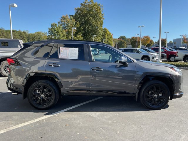 Used 2025 Toyota RAV4 SE AWD/4WD image 7