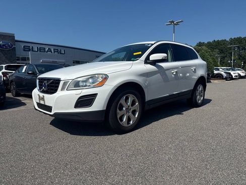 Used 2013 Volvo XC60 3.2 AWD/4WD image 1