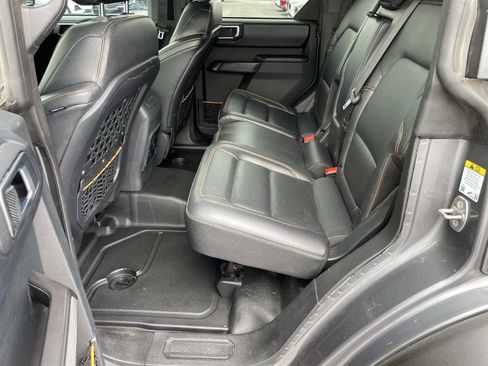 Used 2024 Ford Bronco Badlands AWD/4WD image 12