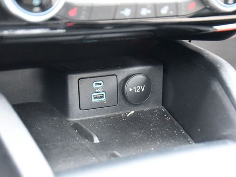 Used 2022 Ford Escape Titanium w/ Titanium Elite Package image 32