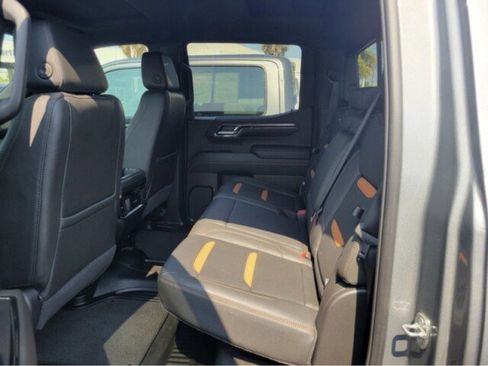 Used 2024 GMC Sierra 1500 AT4 w/ Technology Package image 20