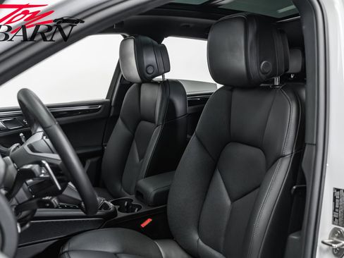 Used 2022 Porsche Macan S image 22