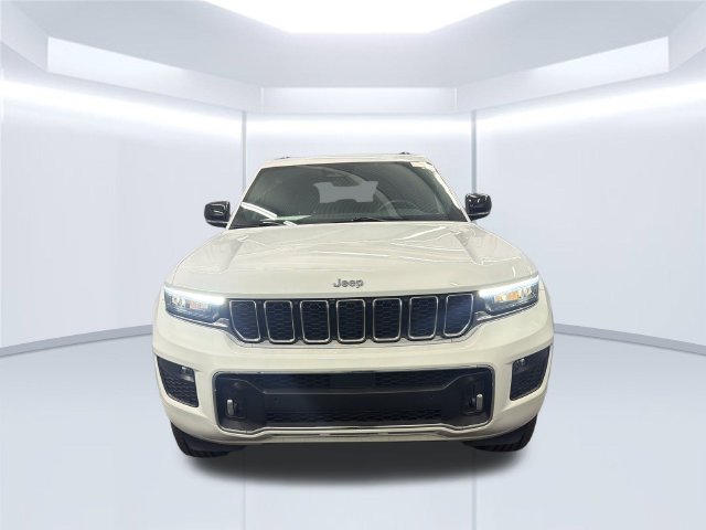 Used 2023 Jeep Grand Cherokee Overland AWD/4WD image 9