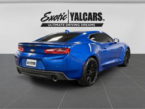 Used 2017 Chevrolet Camaro LT RWD image 5