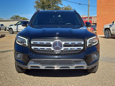 Used 2021 Mercedes-Benz GLB 250 w/ Premium Package image 10